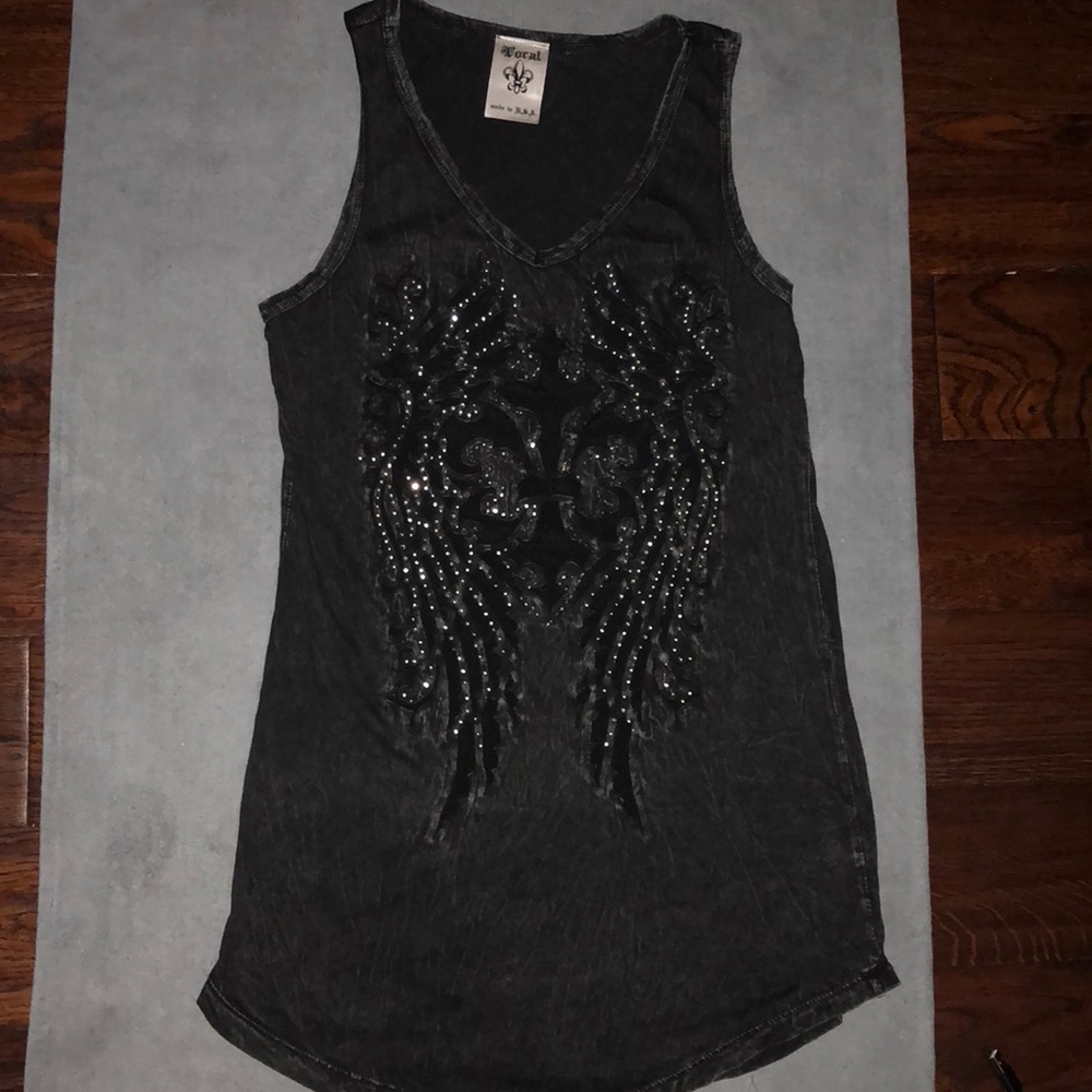 Ladies top distressed black with dark grey.
